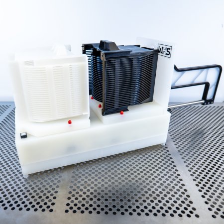 Automatic wafer exchange system (WHS-T5)